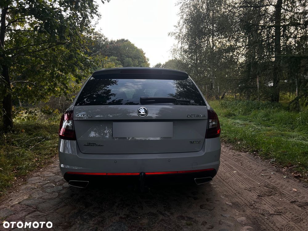 Skoda Octavia 2.0 TDI RS DSG - 10