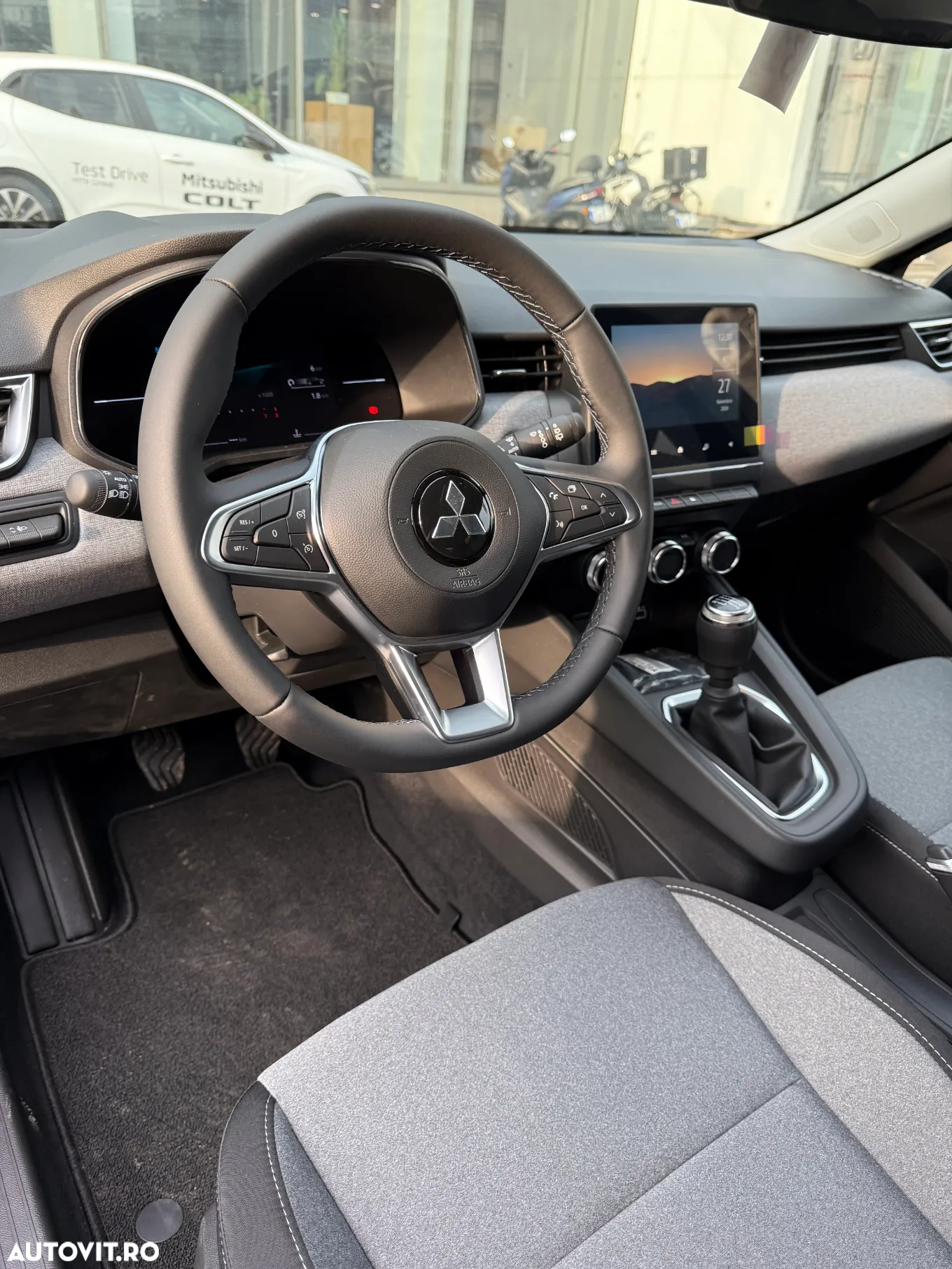 Mitsubishi Colt 1.0 L MPI-T Invite Style - 12