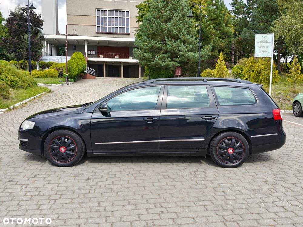 Volkswagen Passat 1.9 TDI Comfortline Family - 15