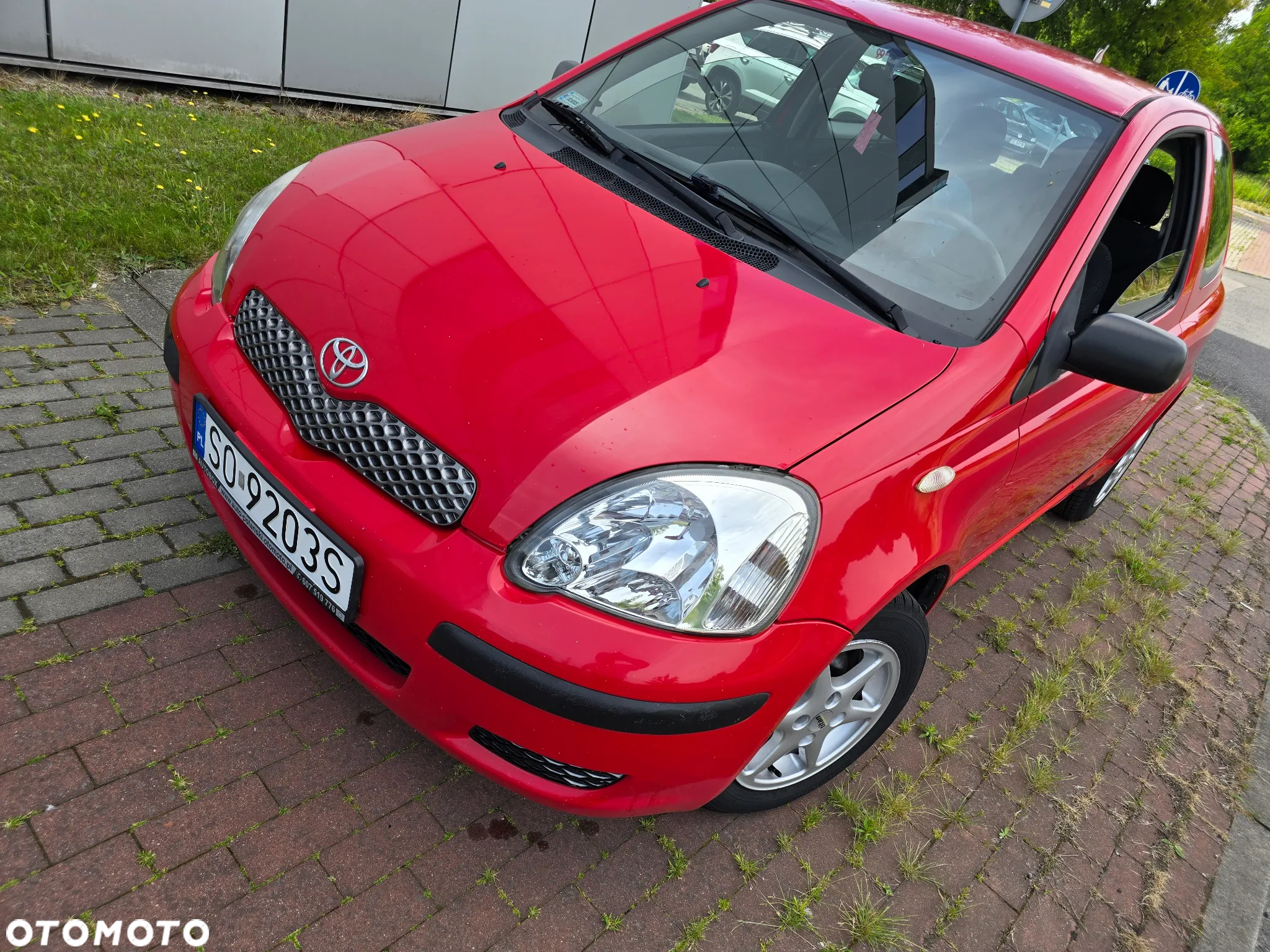 Toyota Yaris 1.0 - 7