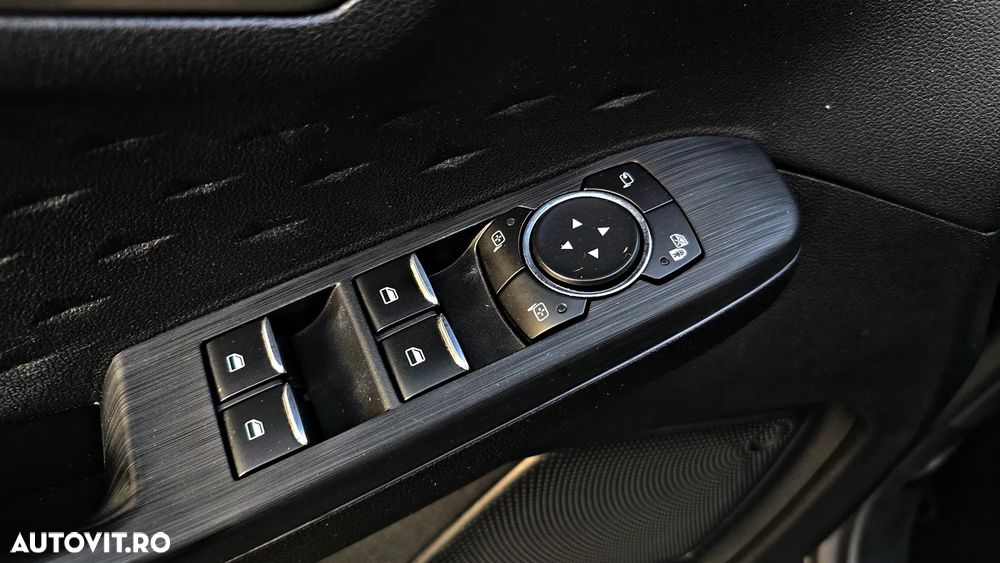 Ford Kuga 2.0 EcoBlue 4x4 Aut. TITANIUM - 15