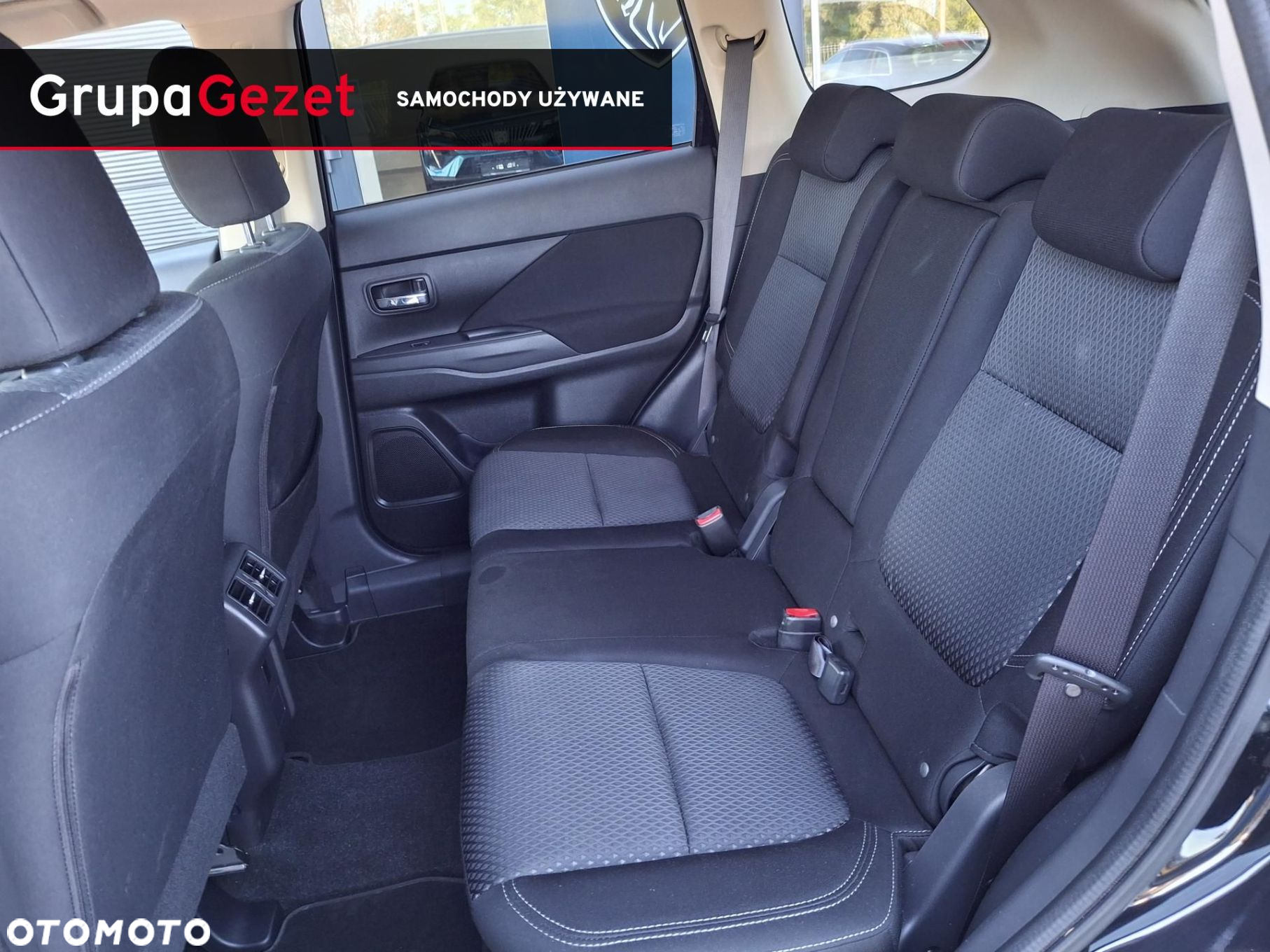 Mitsubishi Outlander - 9