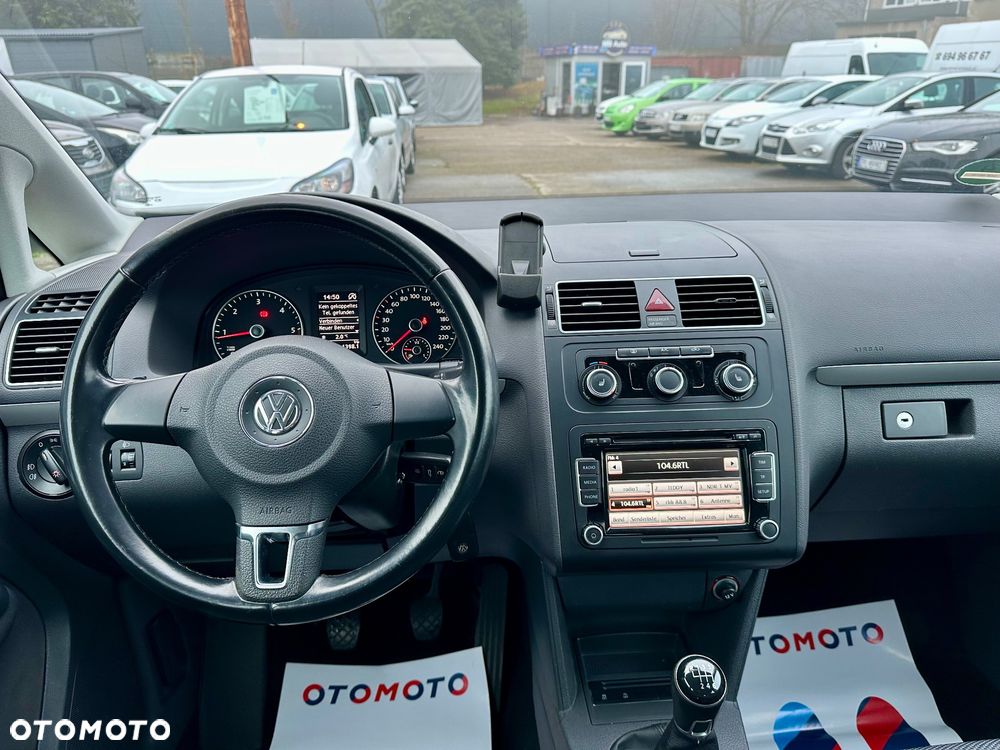 Volkswagen Touran 1.6 TDI DPF BlueMot Trendline - 15