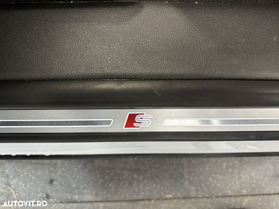 Audi Q8 3.0 55 TFSI e quattro Tiptronic - 24