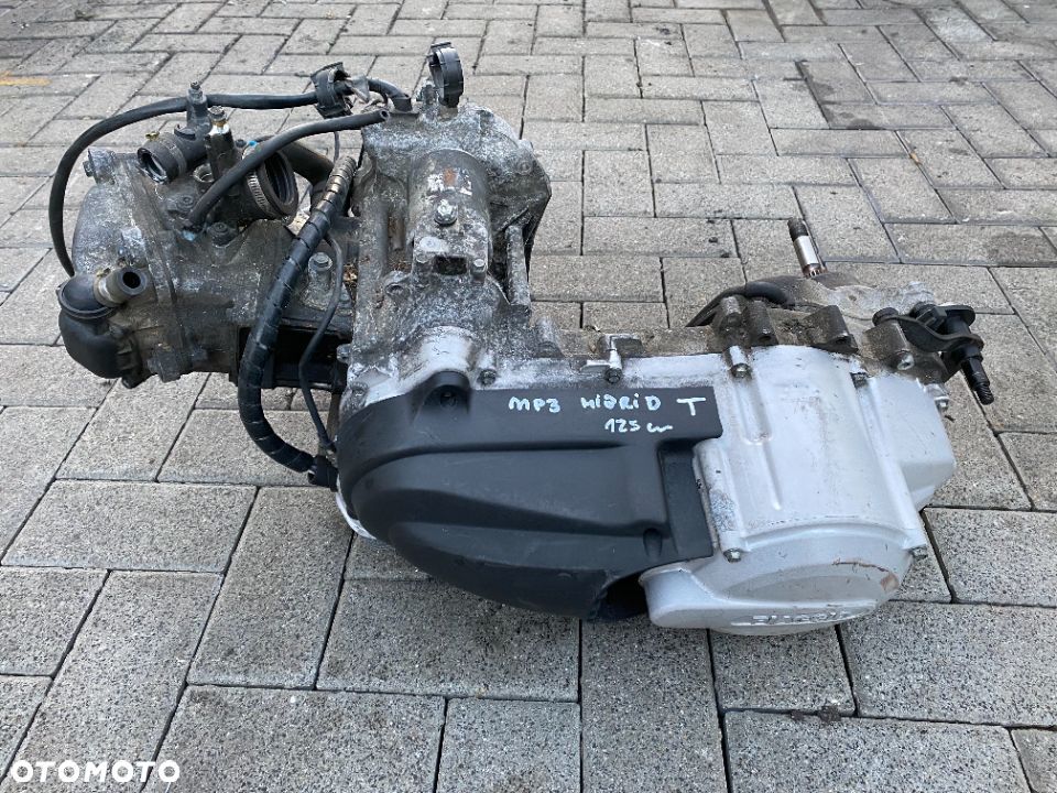Silnik Piaggio MP3 Hybrid 125cm - 2