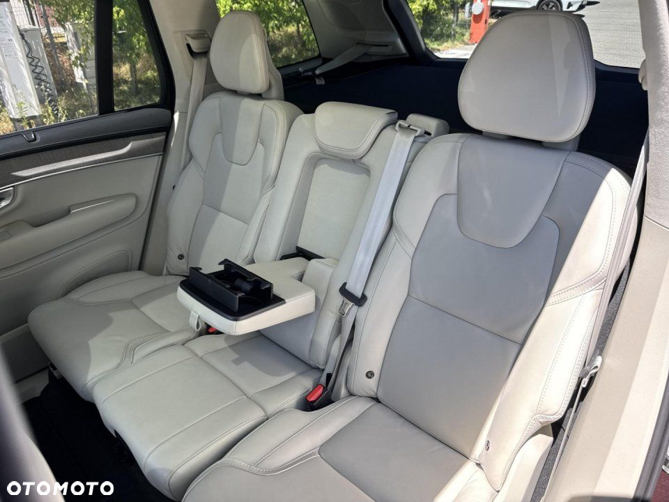 Volvo XC 90 - 11