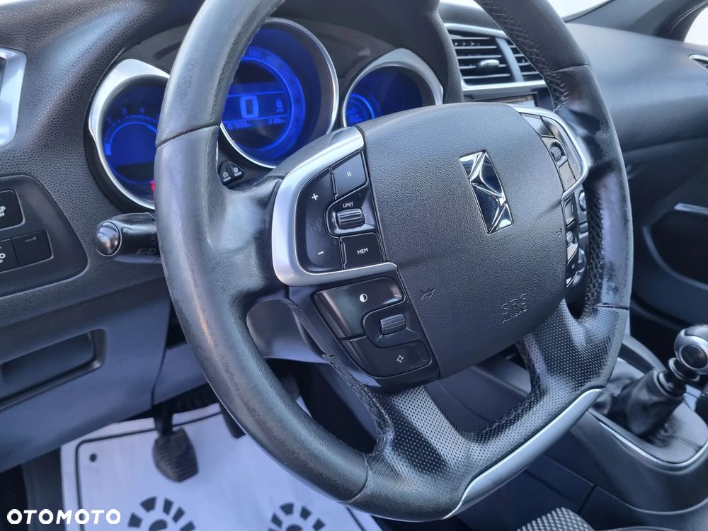 Citroën DS4 e-HDi 110 SoChic - 18