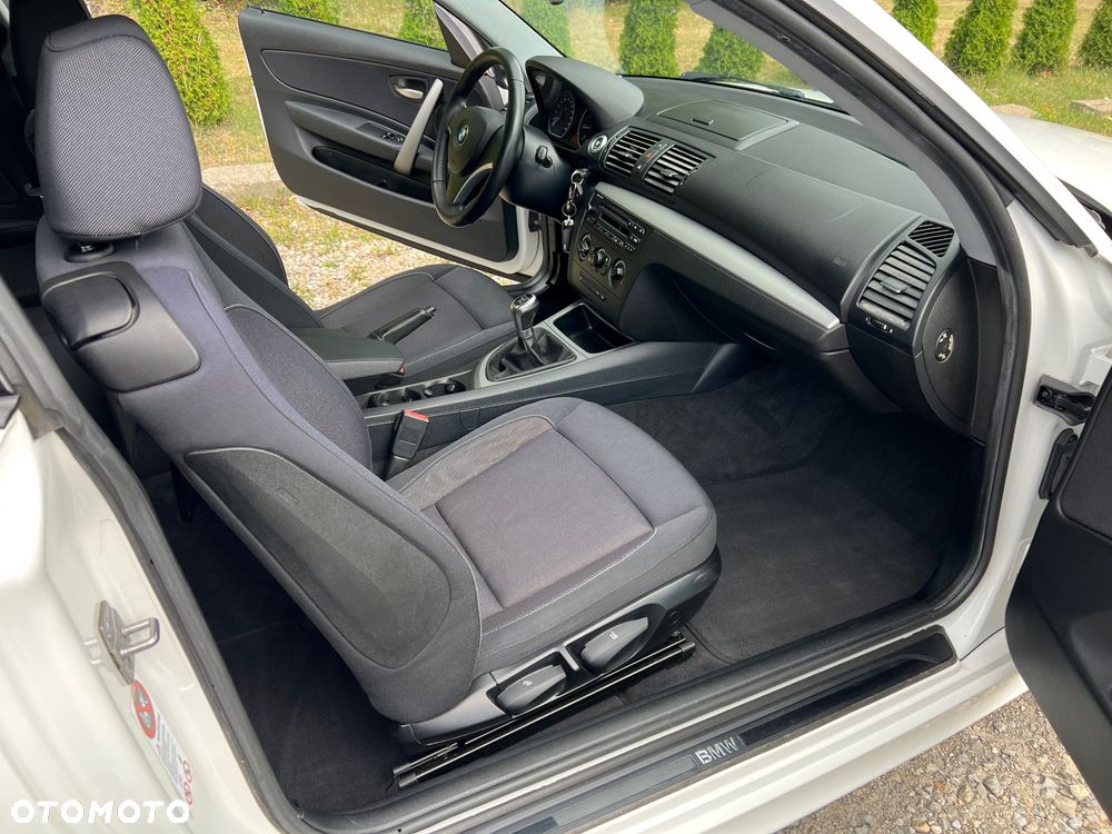 BMW Seria 1 116i - 16