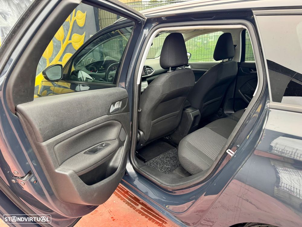 Peugeot 308 SW 1.2 PureTech Style J17 - 7