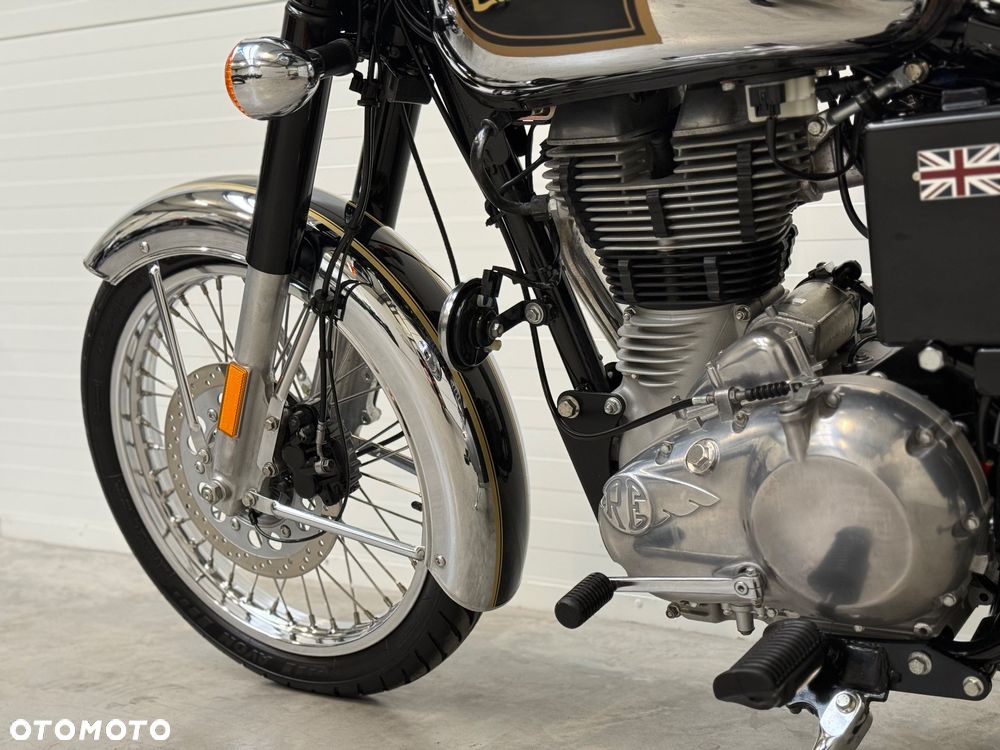 Royal Enfield Classic - 33