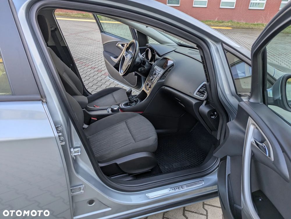 Opel Astra 1.4 T Sport - 33