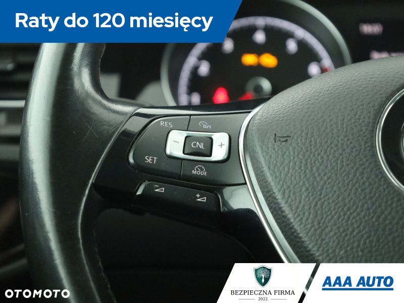 Volkswagen Golf - 15