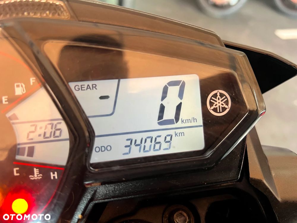 Yamaha MT - 16