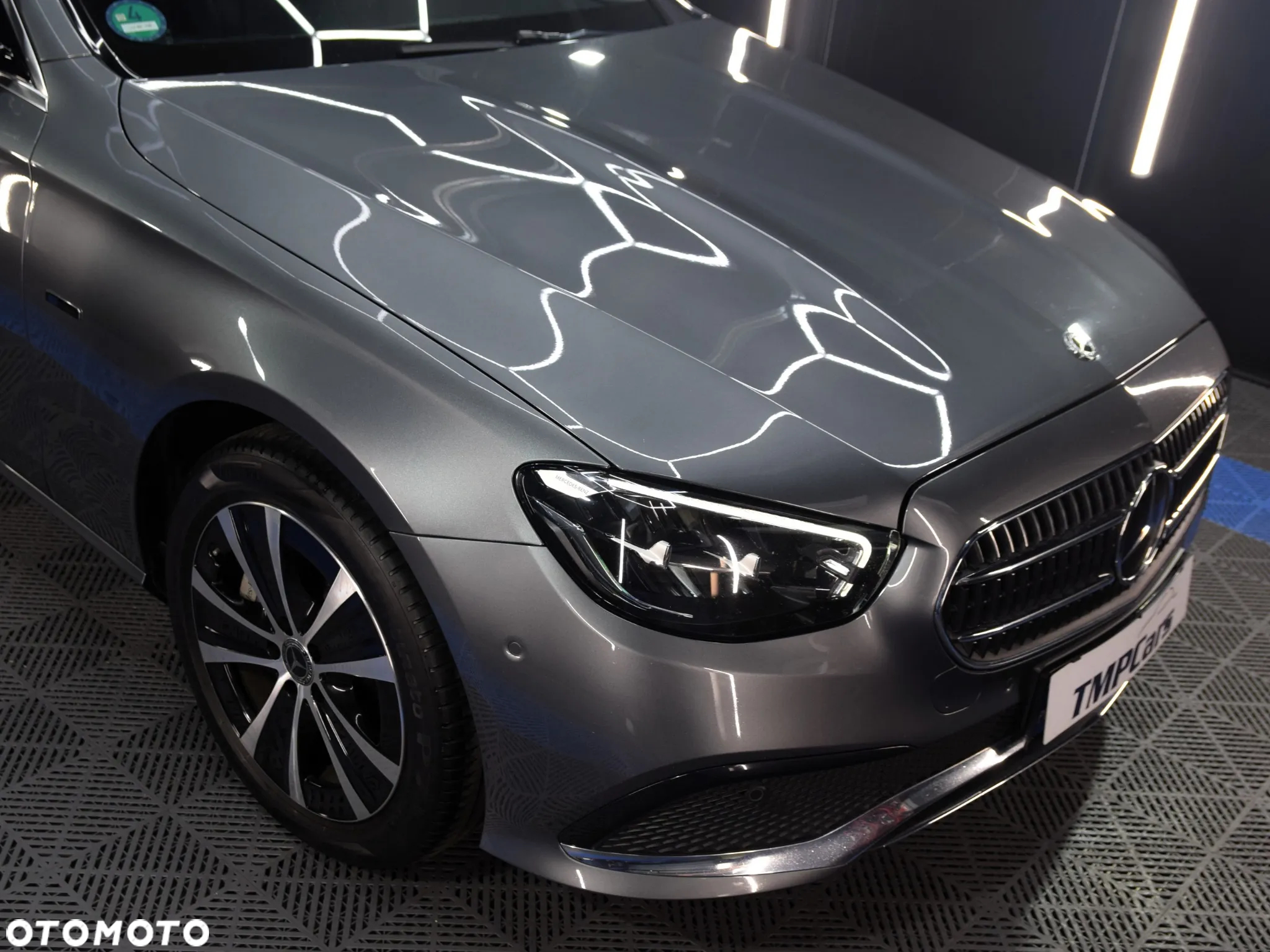 Mercedes-Benz Klasa E 300 de 4-Matic Exclusive - 18