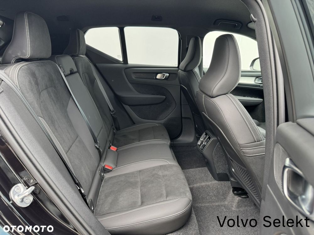 Volvo XC 40 B3 Plus Dark - 15