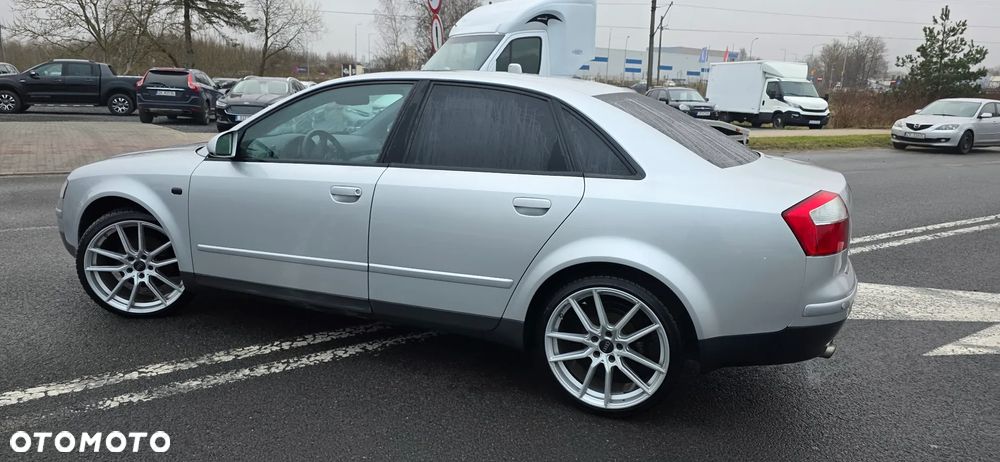 Audi A4 Limousine 1.8T - 16