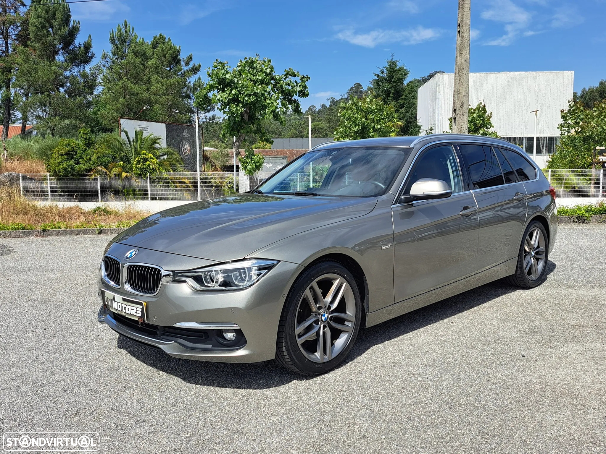 BMW 320 d Touring Aut. Efficient Dynamics Edition Luxury Line - 4