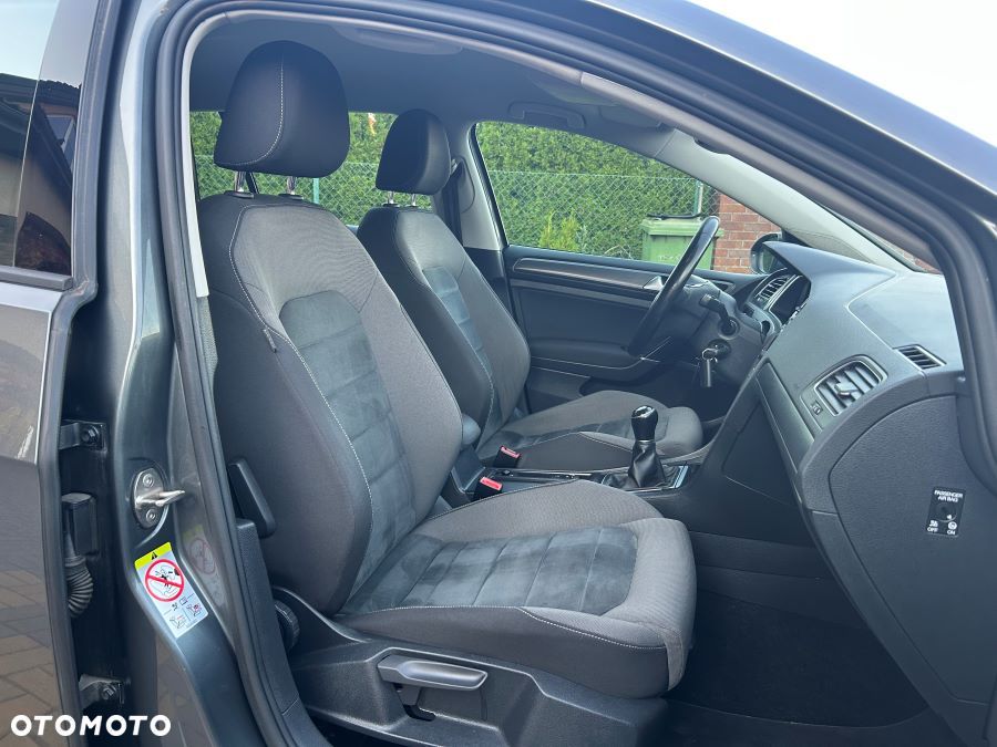 Volkswagen Golf 1.0 TSI OPF Comfortline - 22