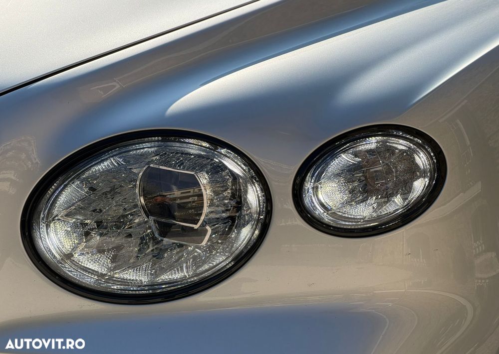 Bentley Bentayga - 4