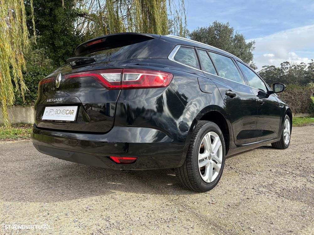 Renault Mégane Sport Tourer ENERGY dCi 110 BUSINESS - 32