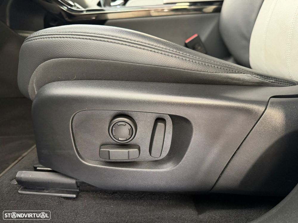 Land Rover Range Rover Evoque 1.5 P300e AWD R-Dynamic SE Auto - 24