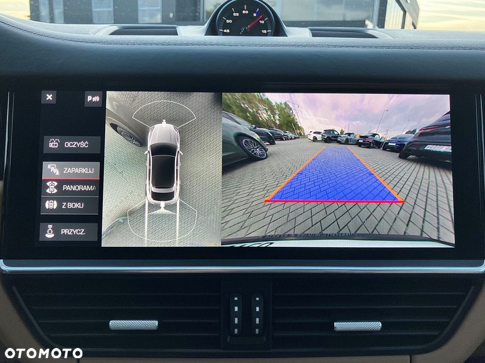 Porsche Cayenne - 30