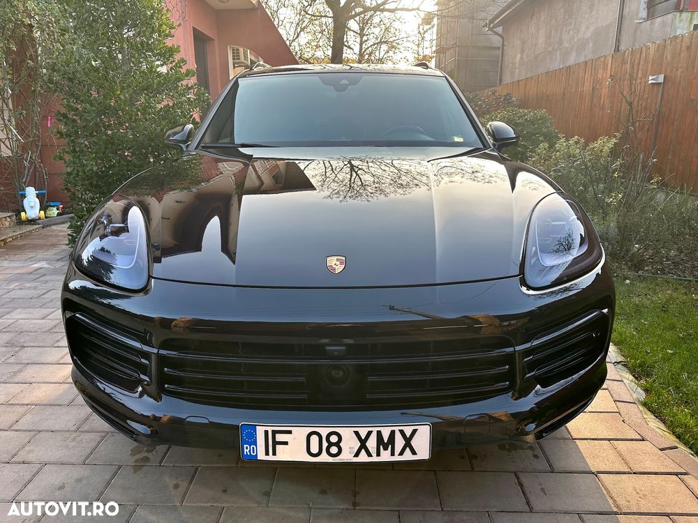 Porsche Cayenne S - 1