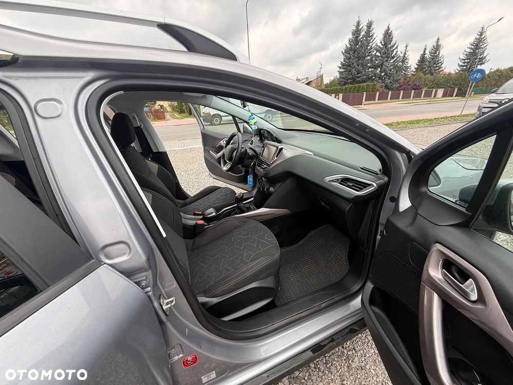 Peugeot 2008 e-HDi FAP 92 STOP & START Active - 22