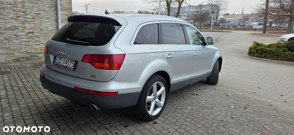 Audi Q7 - 4