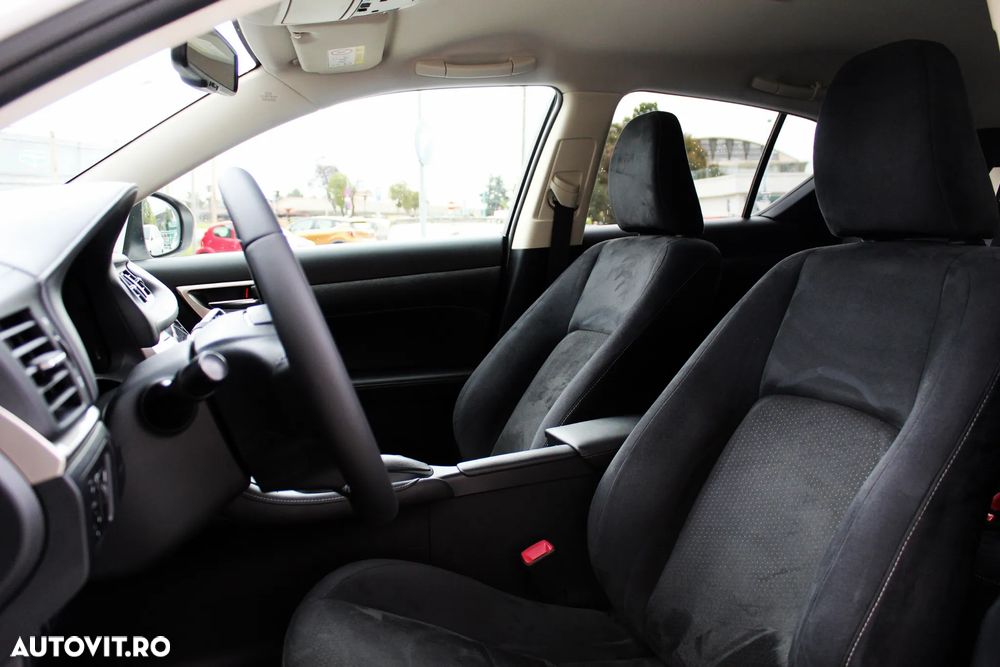 Lexus CT 200h Executive Line - 8