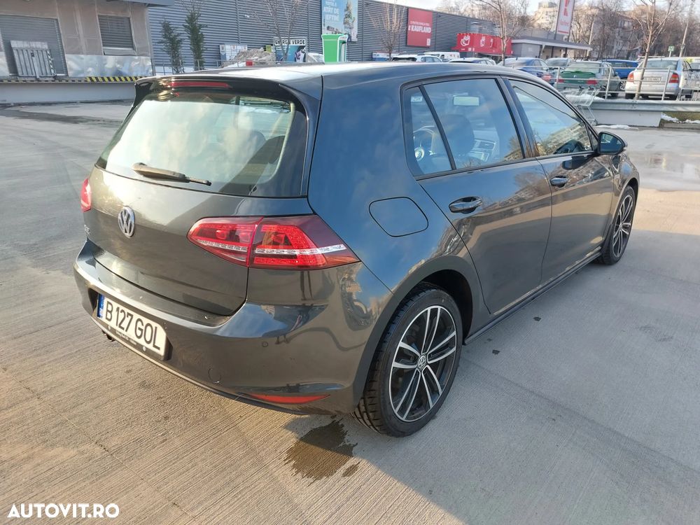 Volkswagen Golf - 14