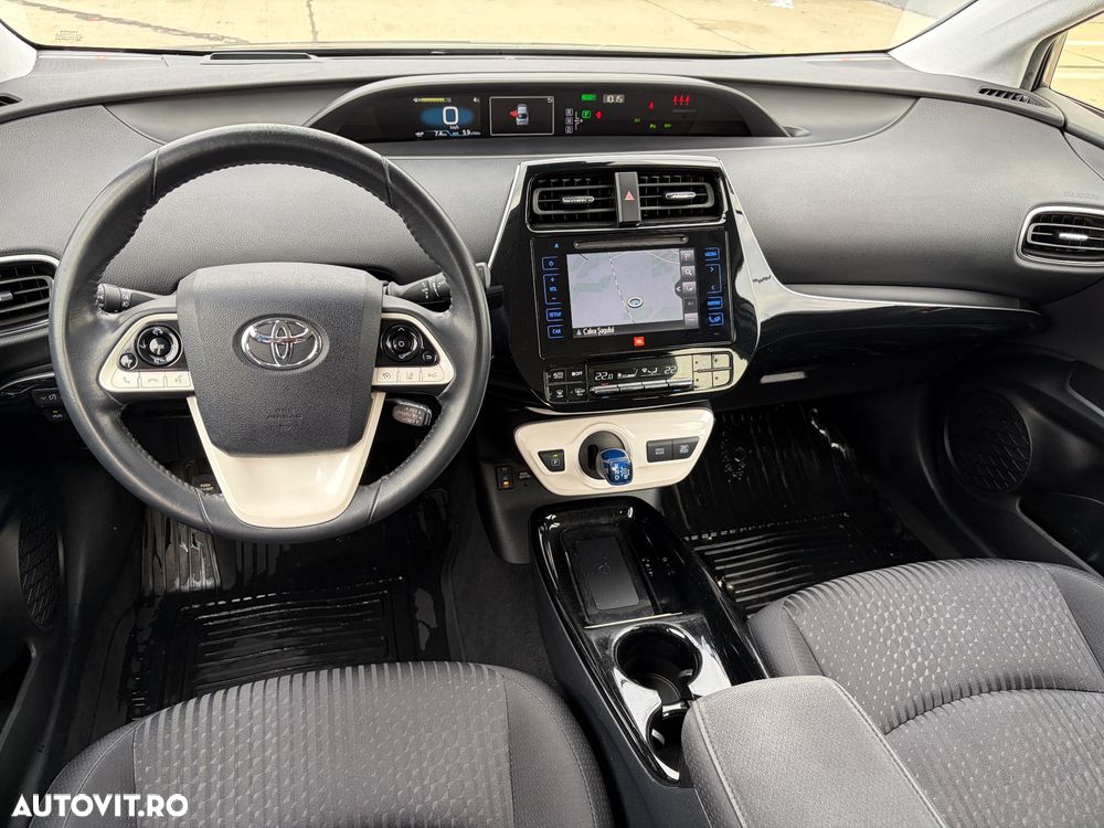 Toyota Prius (Hybrid) Executive - 2