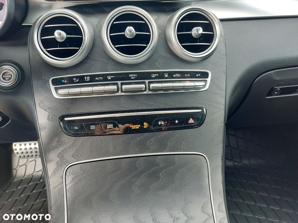 Mercedes-Benz GLC - 27