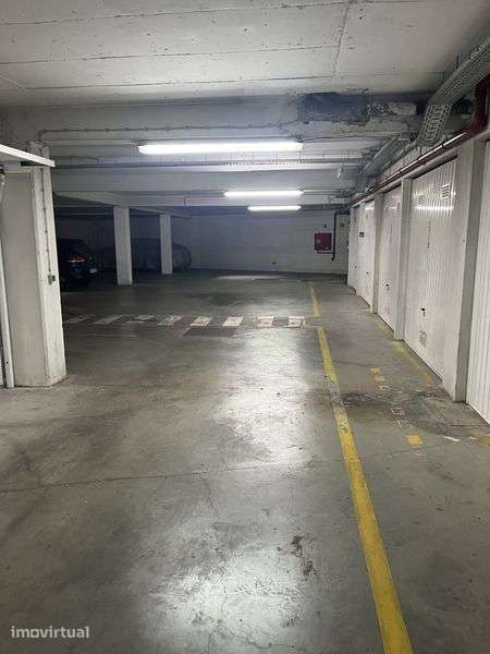 Alugo Garagem Box - Praia da Rocha - Grande imagem: 5/6
