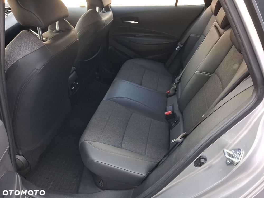 Toyota Corolla 1.8 Hybrid Style - 16