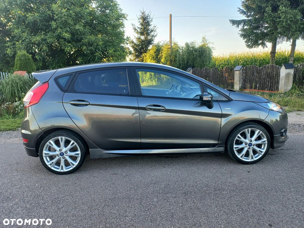 Ford Fiesta - 9