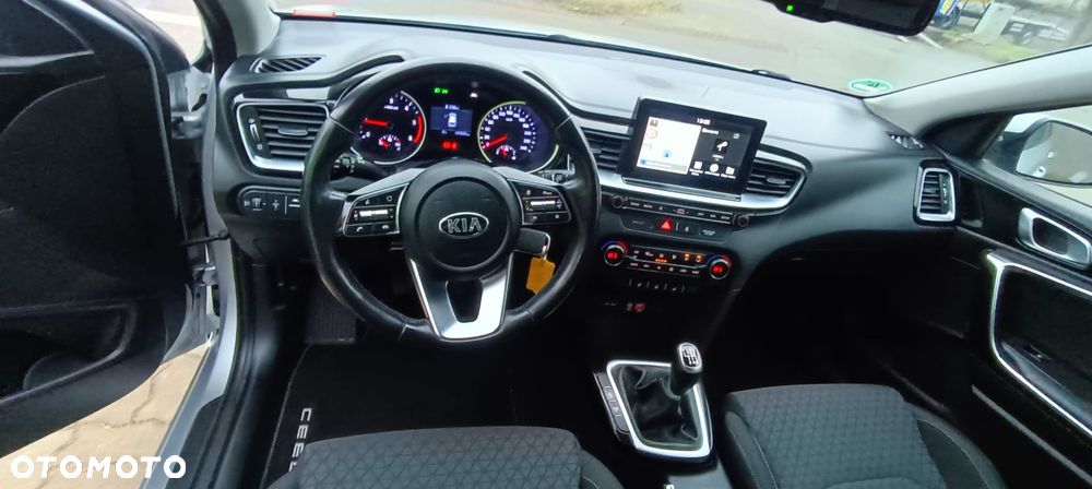 Kia Ceed 1.6 CRDi SCR M - 5