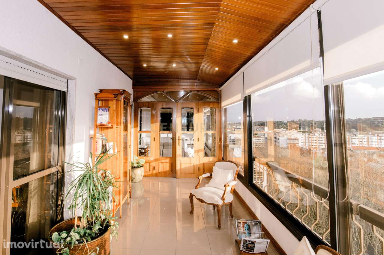 Penthouse Exclusiva T3+3 na Cova da Piedade | 240 m² | Vista Cidade & - Grande imagem: 5/37