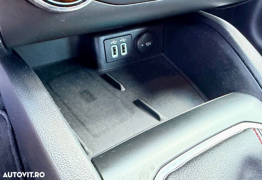 Ford Focus 1.5 EcoBlue Start-Stopp-System ST-LINE - 22