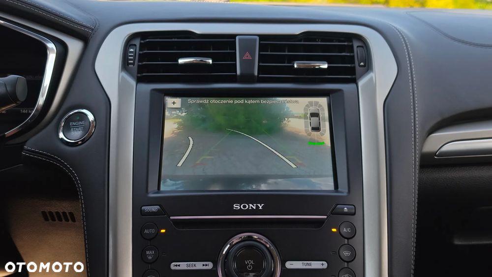 Ford Mondeo Vignale 2.0 Hybrid - 25