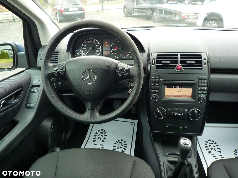 Mercedes-Benz Klasa A 180 BlueEfficiency - 19