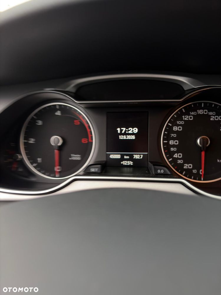 Audi A4 Limousine - 28