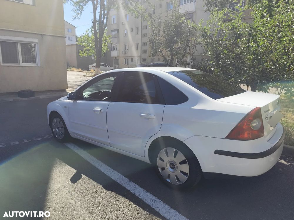 Ford Focus - 4