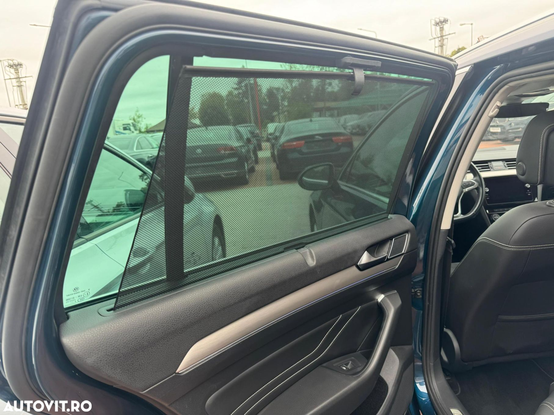 Volkswagen Passat Variant 1.6 TDI SCR DSG Business - 18