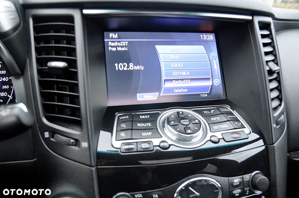 Infiniti QX70 3.0d S - 21