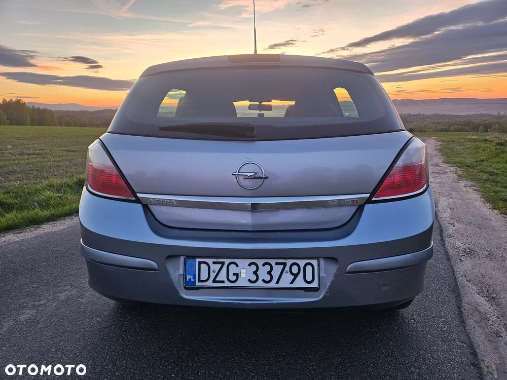 Opel Astra 1.7 CDTI Enjoy - 16