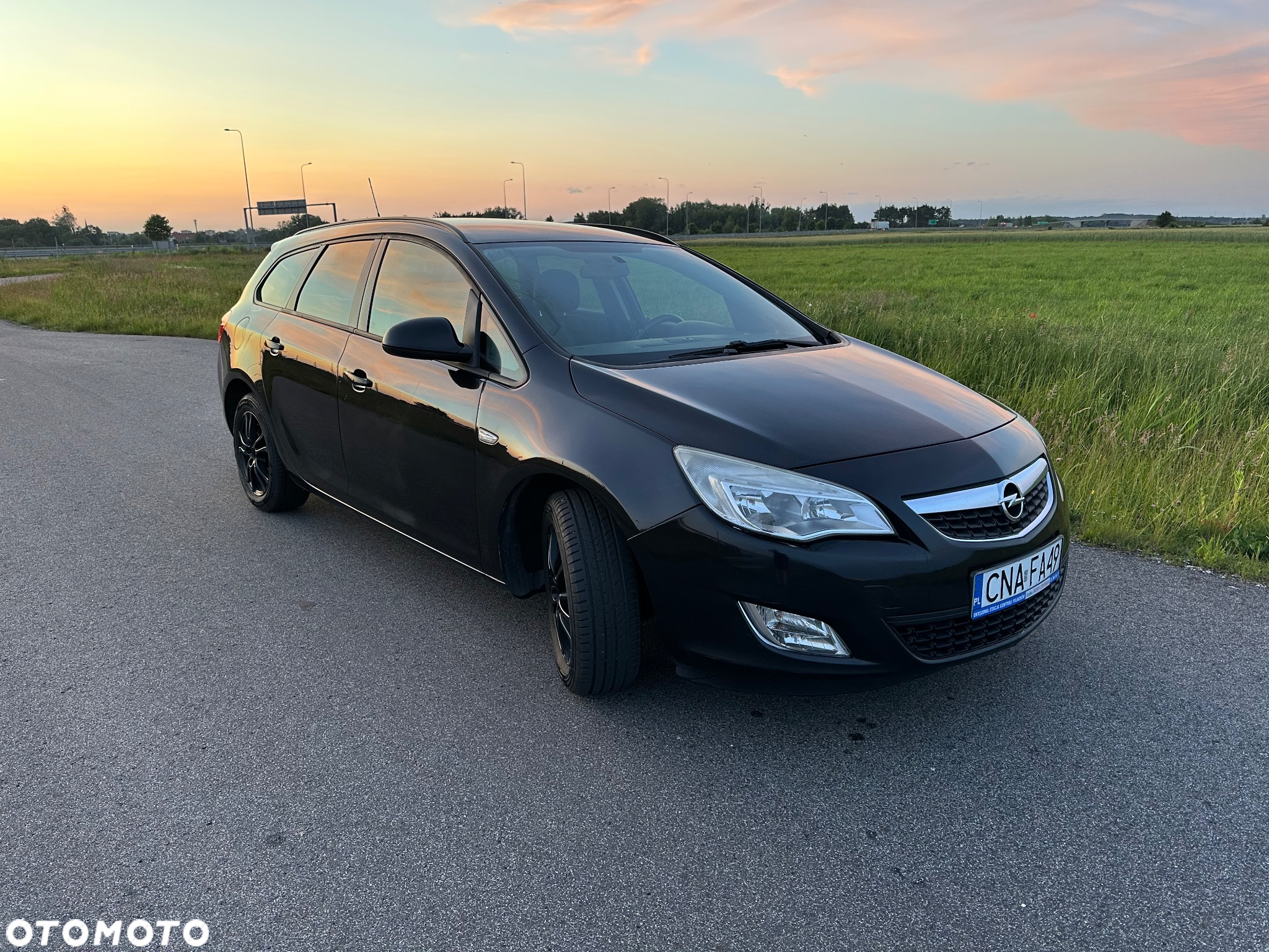 Opel Astra 1.4 Turbo Sports Tourer - 2