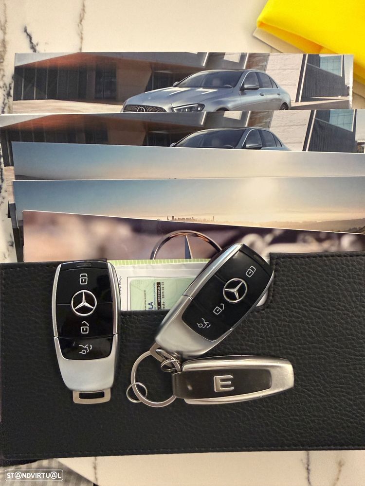 Mercedes-Benz E 300 e Station - 15