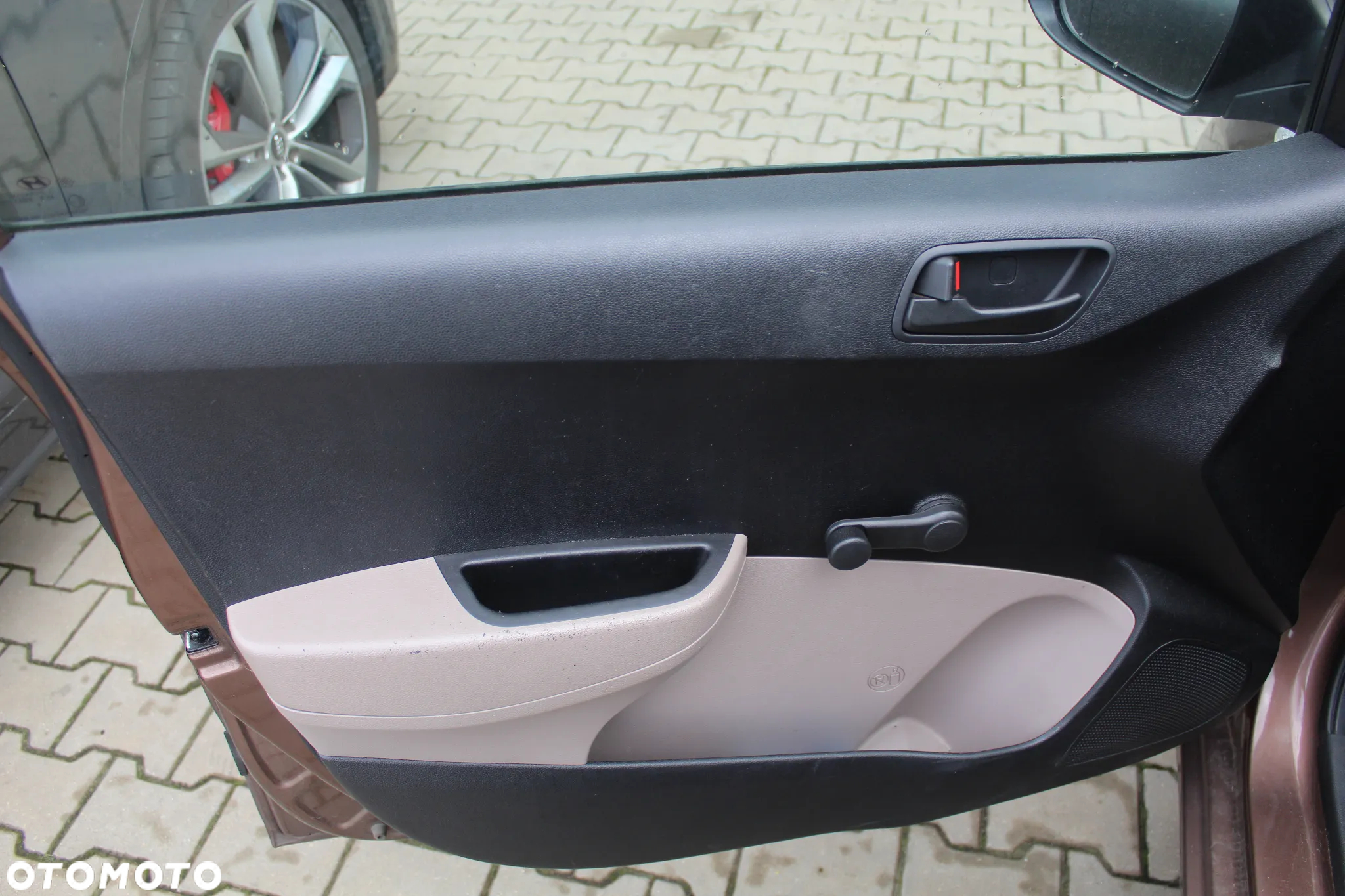 Hyundai i10 - 10