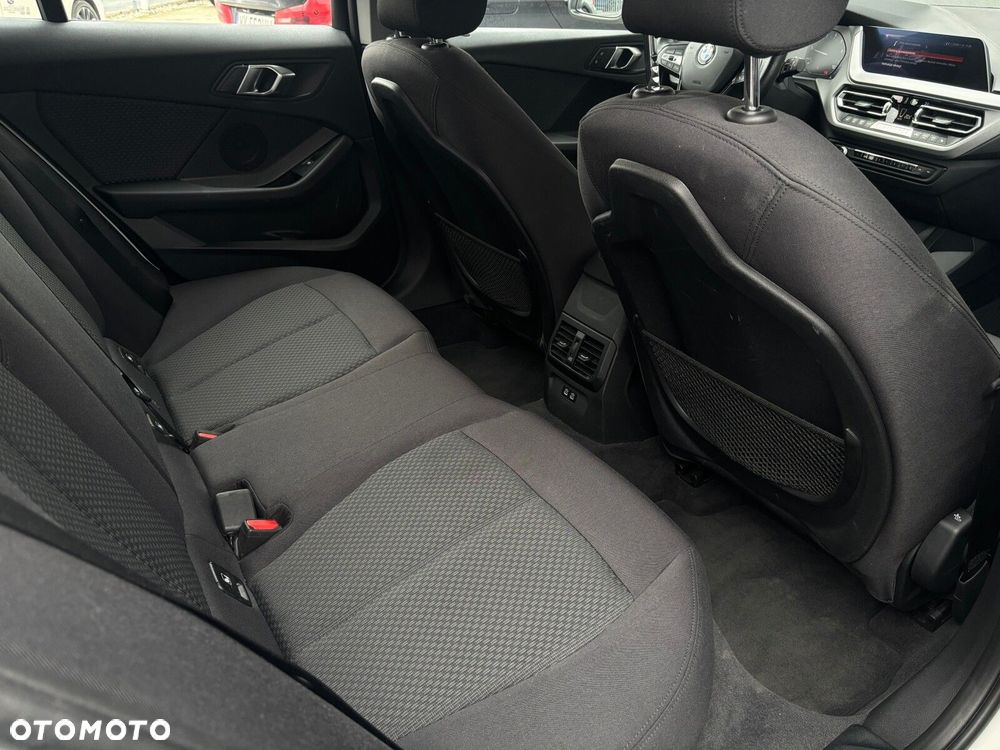 BMW Seria 1 118i - 18